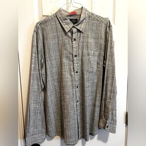 St. John’s Bay gray and white striped dress shirt. Size L. NWOTGS.
